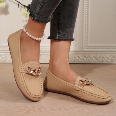 The New Flat Bean Shoes for Large-sized Moms Are Versatile and Comfortable with Soft Soles