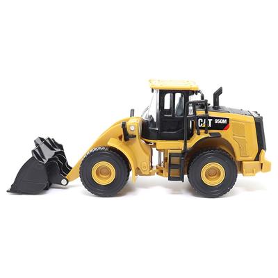 DIECAST MASTERS Carregadeira de rodas Caterpillar CAT 950M Produto concluído DM84646CS 1/64