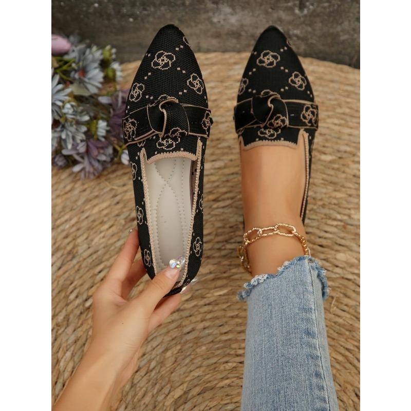 Skinny pointed large size flat single shoes women, fashionable flying weaving one pedal bow casual breathable color matching single