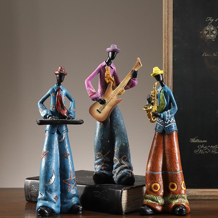 Xianci Retro Band Figure Ornament for Home and Living Room Decor, Perfect for Wine Cabinet, Bookcase, or Electronic Organ Display.