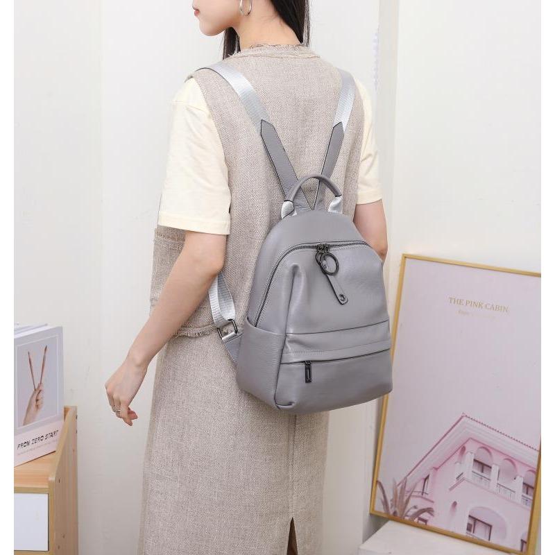 Genuine Leather Women's Bag Backpack Fashionable Bag Commuting and Travel Bag Large-capacity Schoolbag