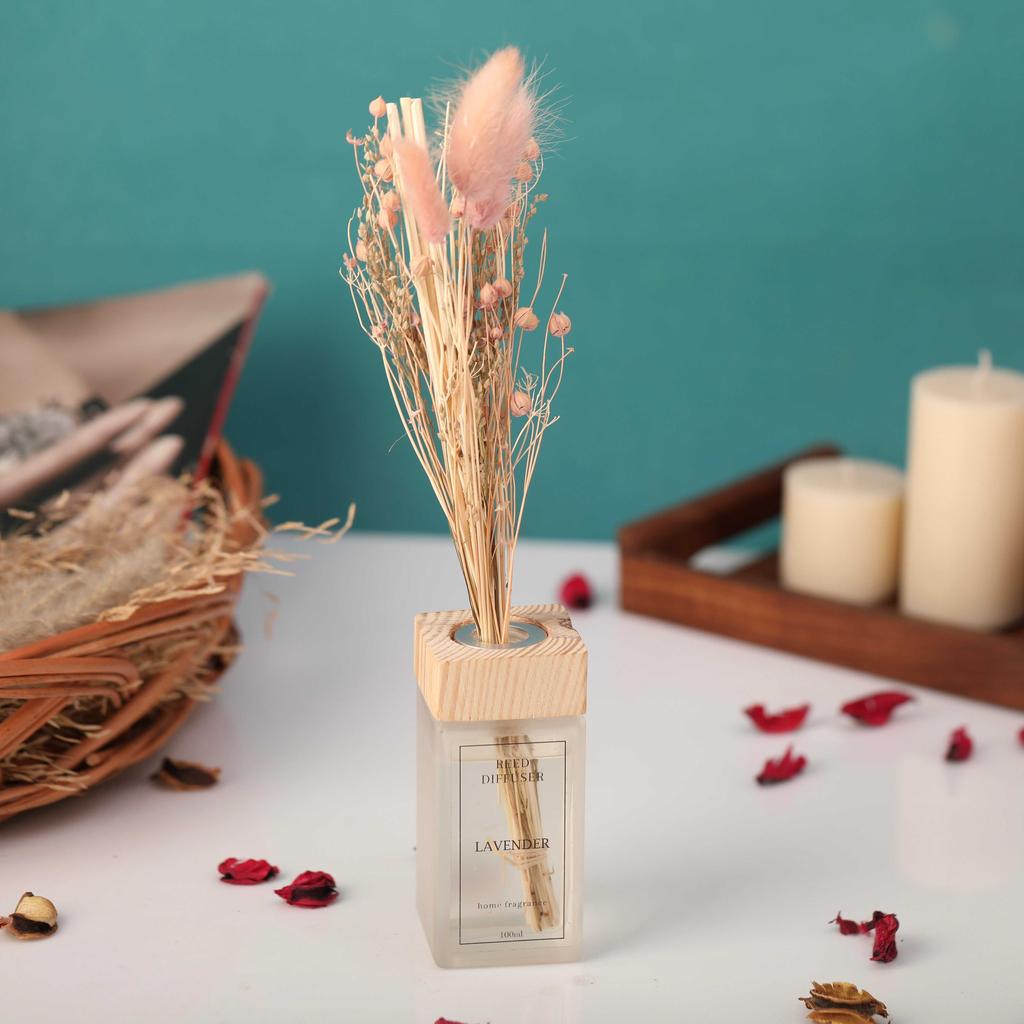 Aromatic Lavender Scent Reed Diffuser | 9 x 6 x 28 cm