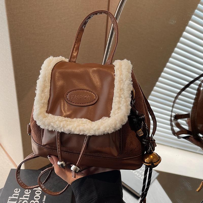 Niche Design Women's Backpack Autumn and Winter New Retro Fashionable Small Backpack Casual Commuting Travel Backpack