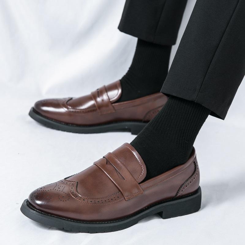 Fashion Retro Penny Loafers New Men's Pointed Leather Brogues Shoes Male Designer Formal Wedding Prom Dress Homecoming Footwear