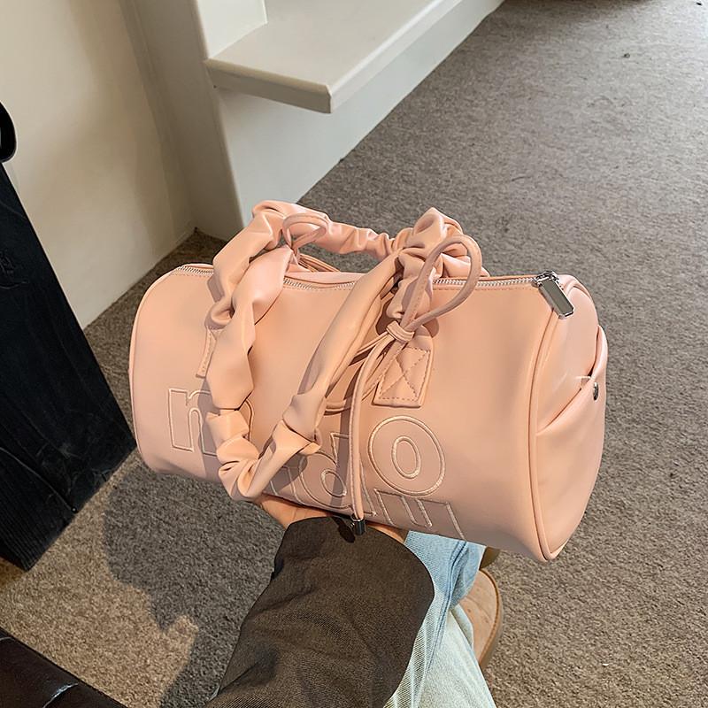 IELGY Korean version of light and foreign pink handbag, fashionable and versatile embroidered pillow bag, single shoulder and underarm women's bag.
