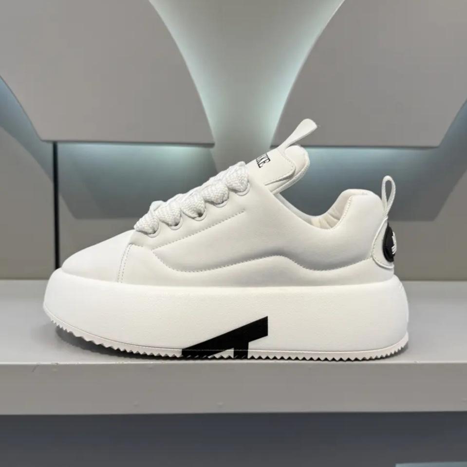 Fashion 2025 Spring New Products Men's Sneakers Round Head Lace-up Casual Shoes Solid Color Personalized Fashionble White Board Shoes