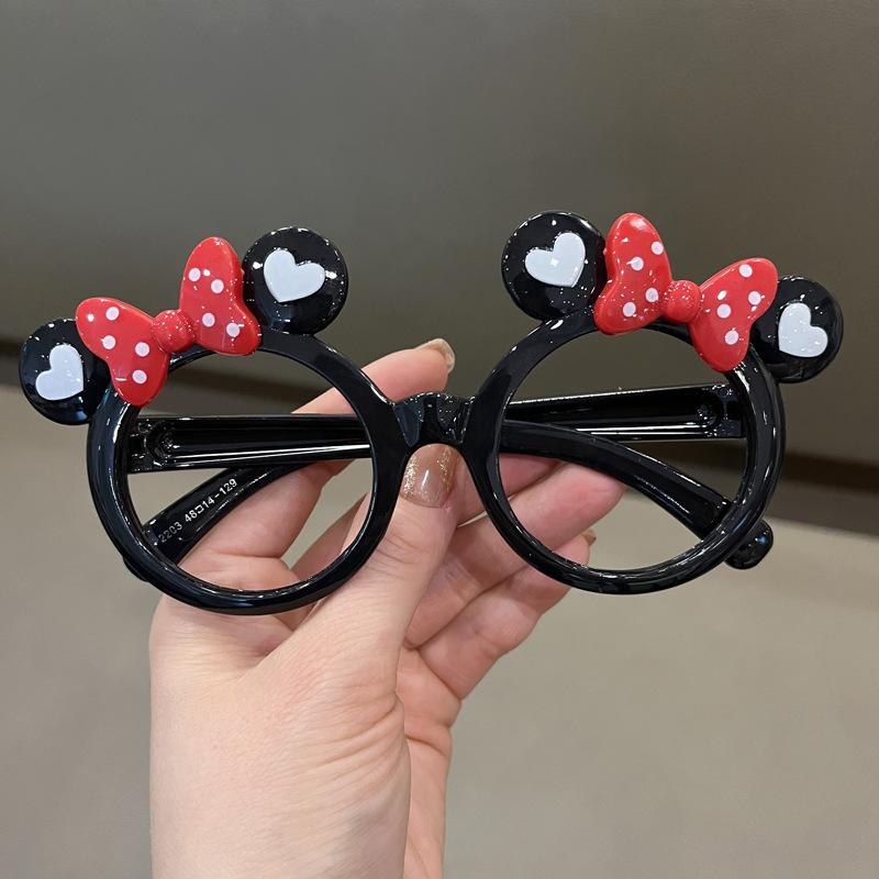 

Baby glasses frame cute cartoon Mickey super cute girls lensless glasses frame children girls decorative sunglasses tide чёрный