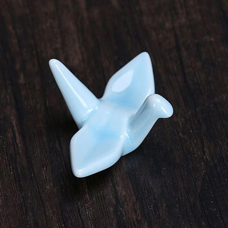 1pc Japanese-style Creative Butterfly Chopstick Rack Ceramic Craft Kitchen Decorated Tableware Spoon Chopstick Rest Shelf