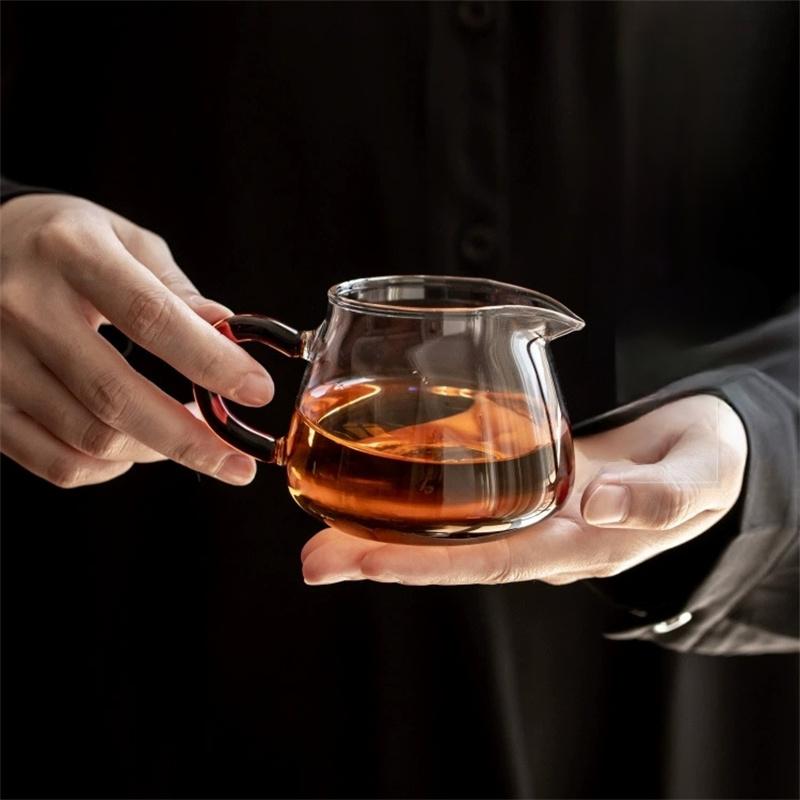 200ml Heat Resistant Glass Fair Cup Household Pourer Glass Creamer Pot Coffee Tea Glass Dispenser Chahai Kungfu Tea Set Accessor
