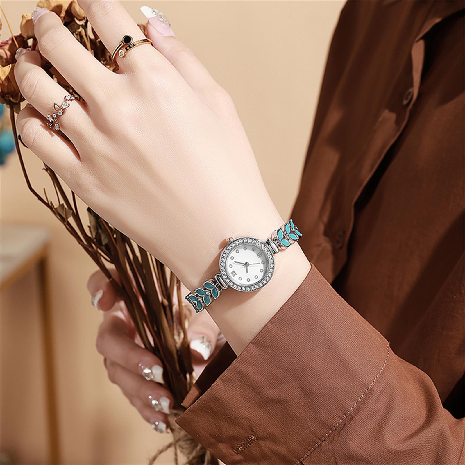 

Женские модные кожаные часы One Size