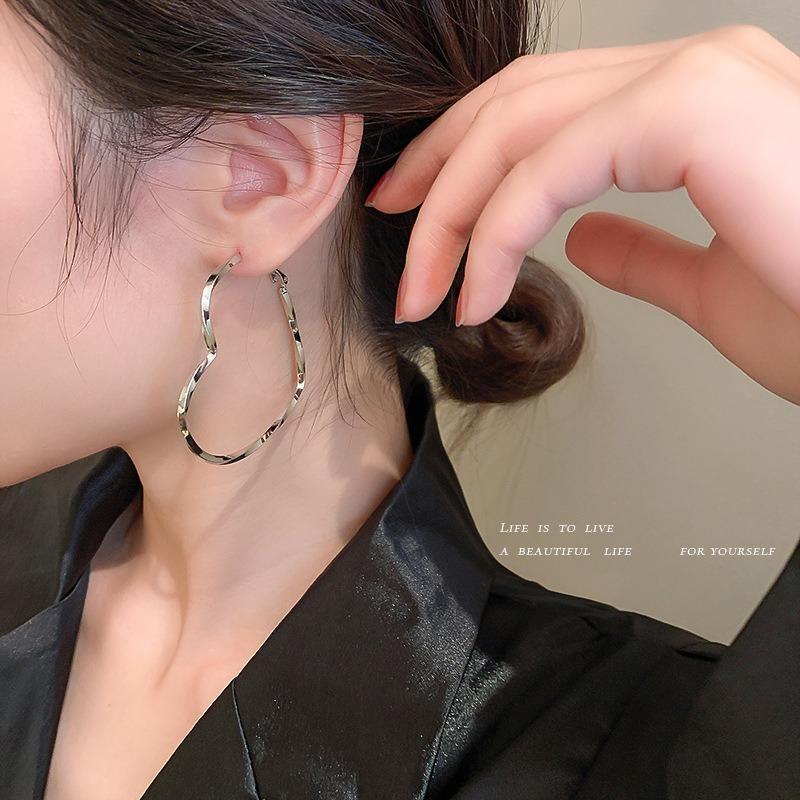 Silver Needle Wind Love Plain Ring Earrings Retro Metal Sense Exaggerated Earrings Niche Cold Wind Earrings Wholesale Women