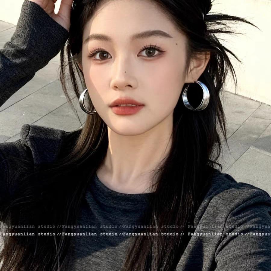 Spicy and High-end! Metal Retro Hong Kong Style Big Circle Earrings Design Studs, High-end Earrings