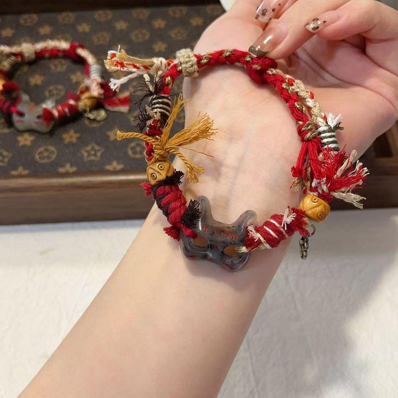 

Оригинальный ремешок для переноски маски лисы, сочетающийся с тибетским амулетом из кости верблюда, привлекающим мужчин, повторяющаяся судьба года, удача, приносящий богатство и сокровище амулет Default