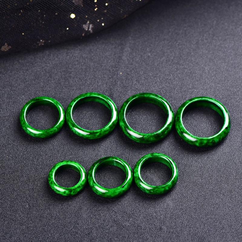 Round Green Autumn Jue Beads Prayer Ring with Gemstone Accessories