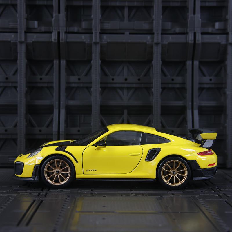 Meichitu 911 GT2 RS Alloy Supercar Model – 2-Door Openable Static Display for Boys.