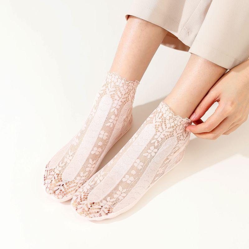 5 Pairs of Socks Women's Summer Thin Design Mid Tube Lace Cotton Sole Breathable and Moisture Wicking Sexy and Short