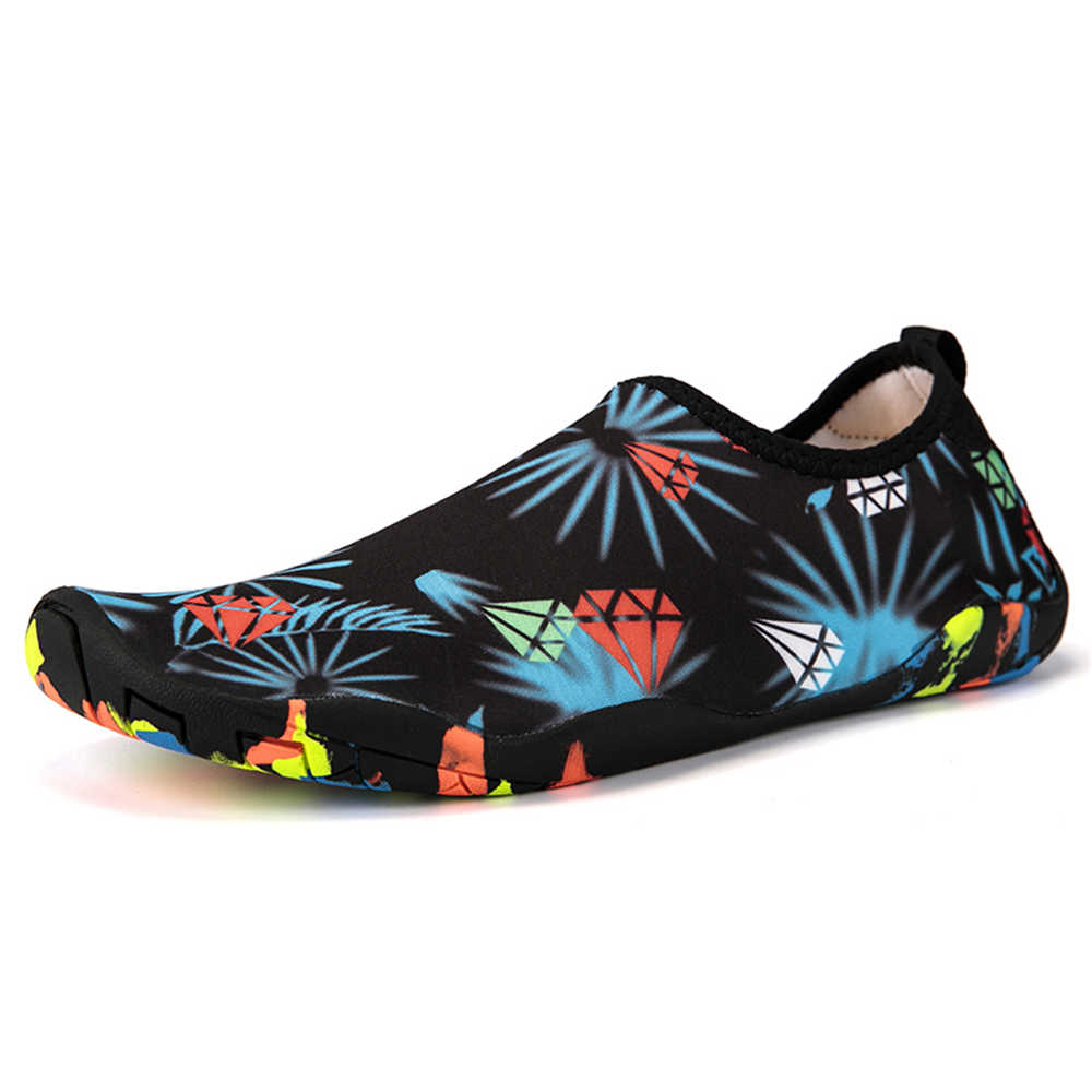 Fashion Two Tone Soft Bottom Designer Luxury Sandals Stylish Slippers Mens Gym Shoes Sneakers Sports Beskets Real Team Lux