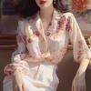 A niche floral retro Hong Kong style shirt for women, high-end and fashionable versatile top