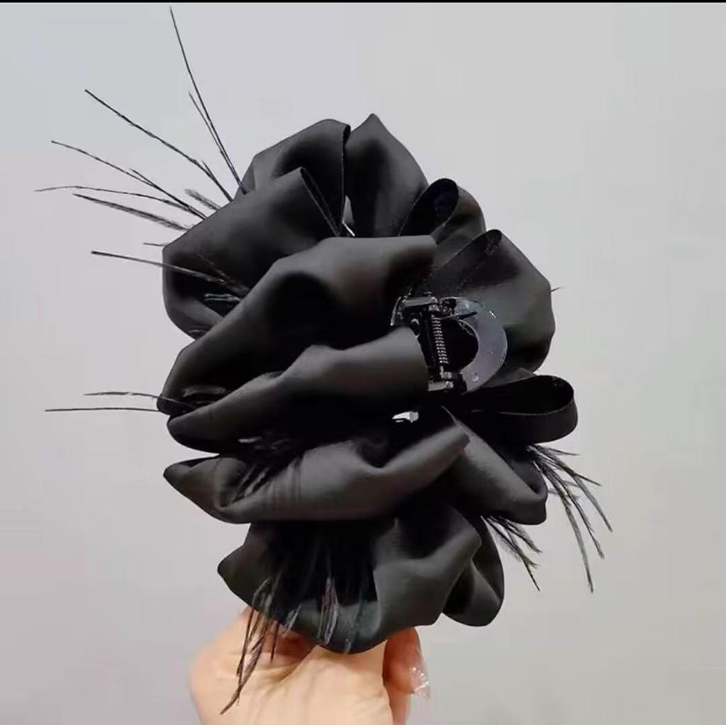 Elegant Retro Satin Bow Hair Clip for Women - Perfect for Low Ponytails and Head Ornaments