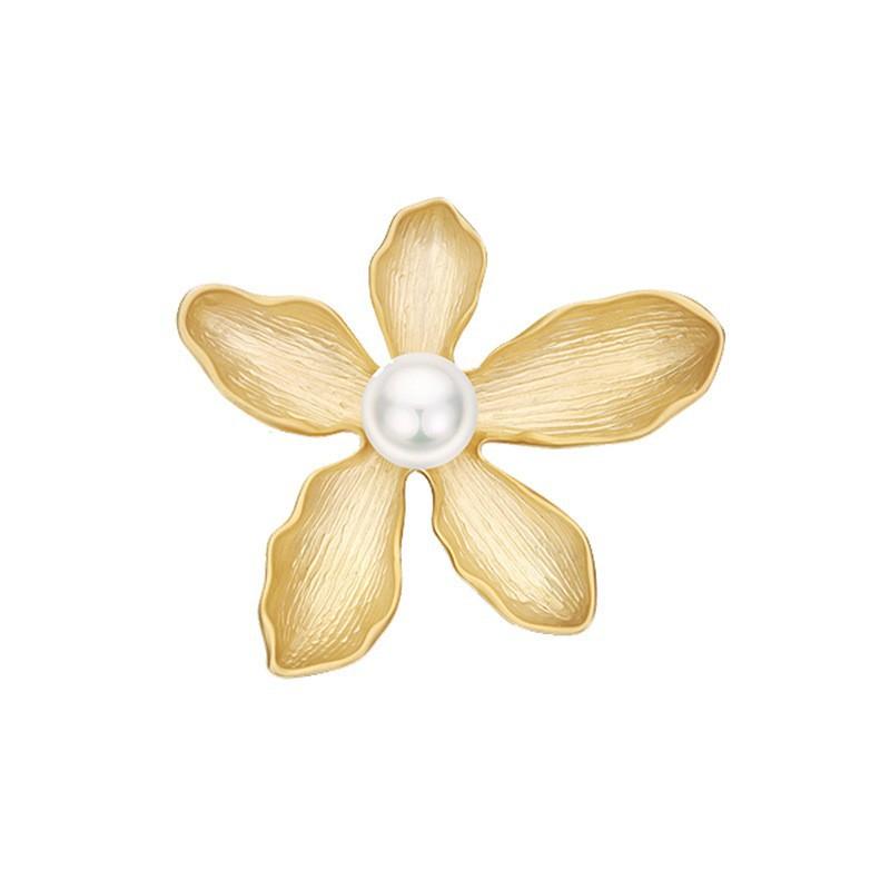Retro Five-petal Flower Brooch Pearl Corsage Elegant Retro Matte Gold Plating Flower Pins Clothes Accessories Long-Lasting Color Exquisite Brooch Gift