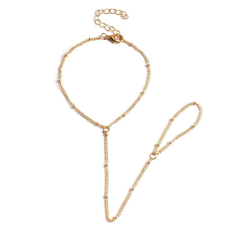 Bracciale Schiava Europeo Creativo in Cristallo Zirconia: Catena Quadrata con Perline e Collegamento al Dito da Donna