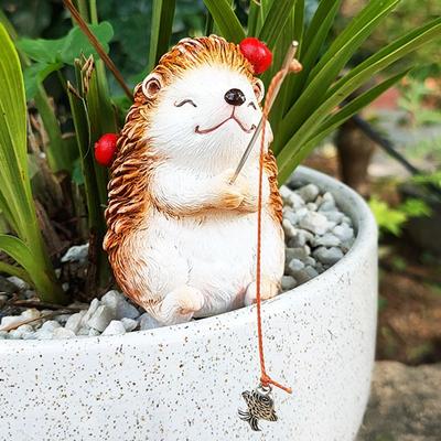 Creative Cute Hedgehog Fishing Ornament Funny Handmade Mini Hedgehog Figurine Resin Hedgehog Statue Rockery Landscape