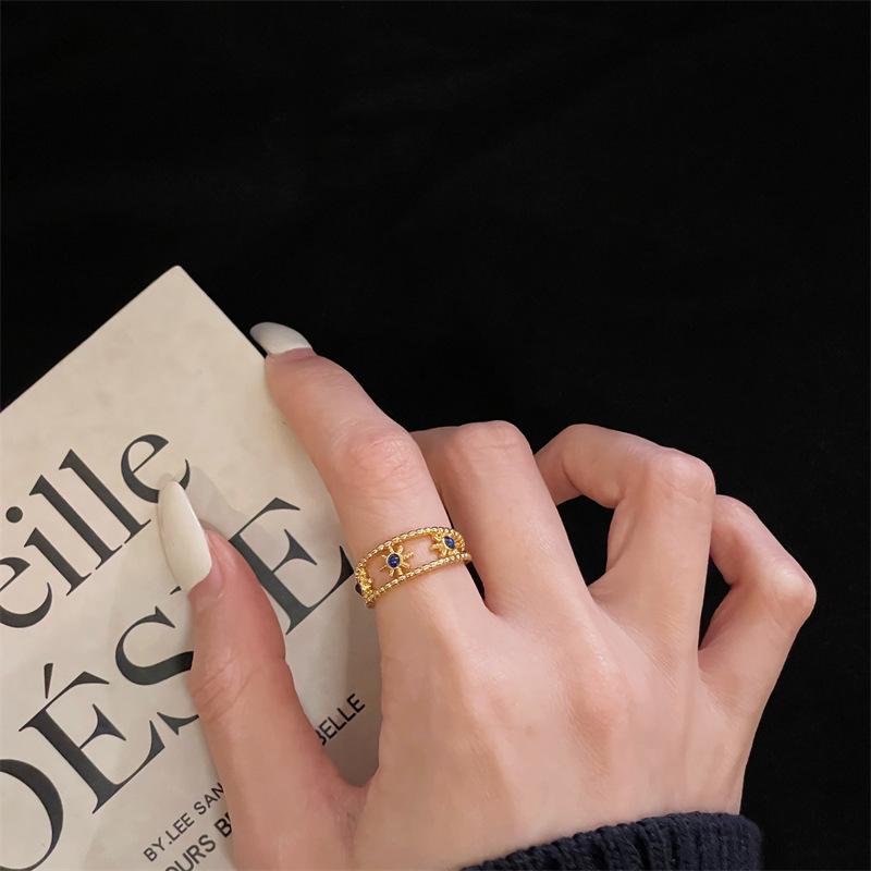 Niche Design Micro-Inlaid Zircon Medium Antique Gold Open Ring French Retro Fishtail Index Finger Ring Light Luxury Ring