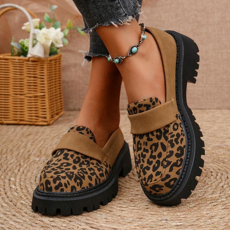 Fashion New Thick-soled Sexy Large-size Walking Shoes Spring/autumn Round Leopard Print Comfortable Casual Sneakers for Women