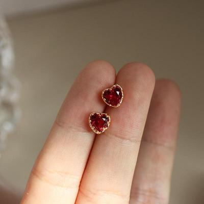 Orecchini a Cuore Rosa Rosa in Argento Sterling - Eleganti, Design Semplice per Donne