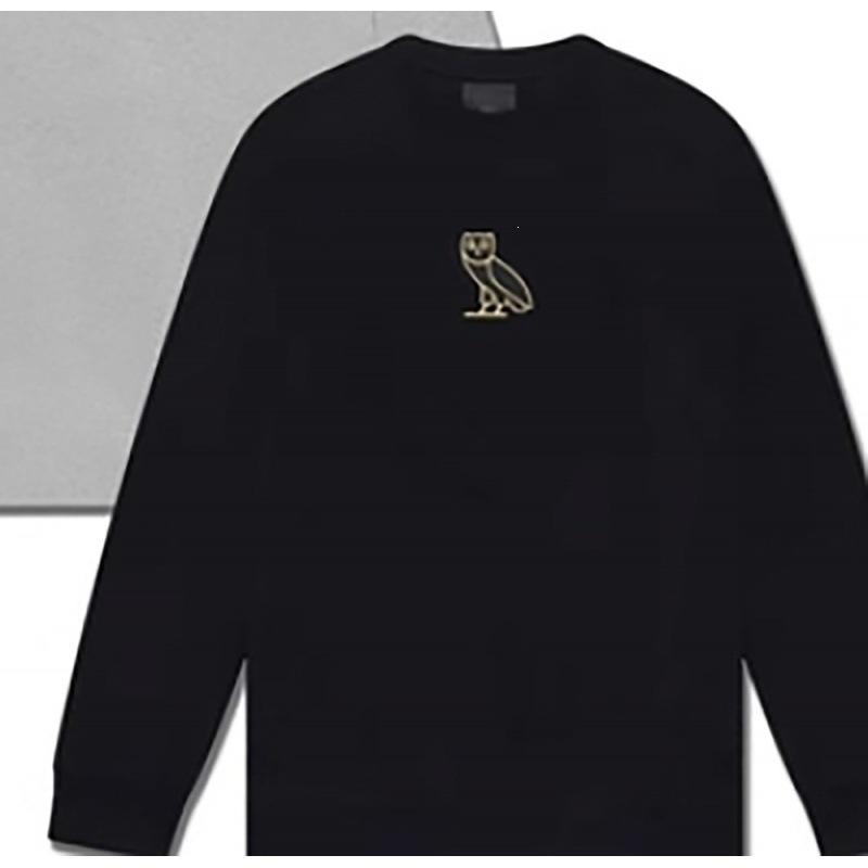 The new printed men's and women's same versatile hooded sweater is provided.