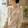 Retro Flower Brooch Pin for Women, Golden Plated Floral Lapel Shirt Accessory Pin, Blossom Badge Jewelry Daily Wear Parties