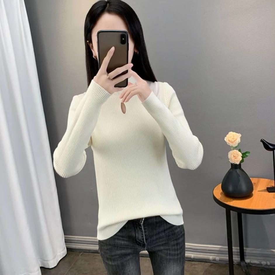 Large-sized Women's Semi-high-neck Warm Sweater for Autumn and Winter with Cut-out Stripe Knitted Pullover