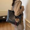 Retro fashion large-capacity bag women's 2025 new casual versatile shoulder bag commuting to work portable tote bag