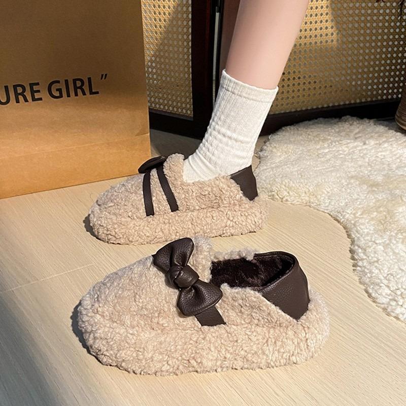 The furry drag girl's new autumn and winter velvet bag and cotton shoes are furry and worn with velvet.