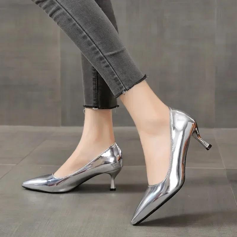 2026 Moda Donna Tacchi Alti in Pelle Verniciata Punta a Punta Oro Argento Tacchi Scarpe Décolleté Donna Matrimonio Scarpe da Sposa Taglie Forti 35-45