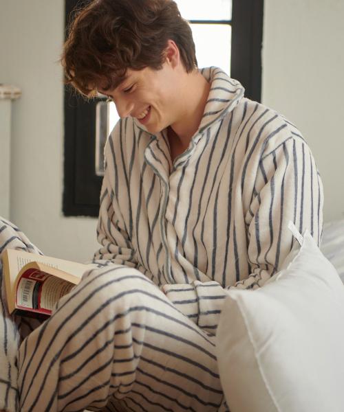 [OFF HOUR] Fridfull Natt Pyjamas Set [Skickas från Korea] 100% Äkta