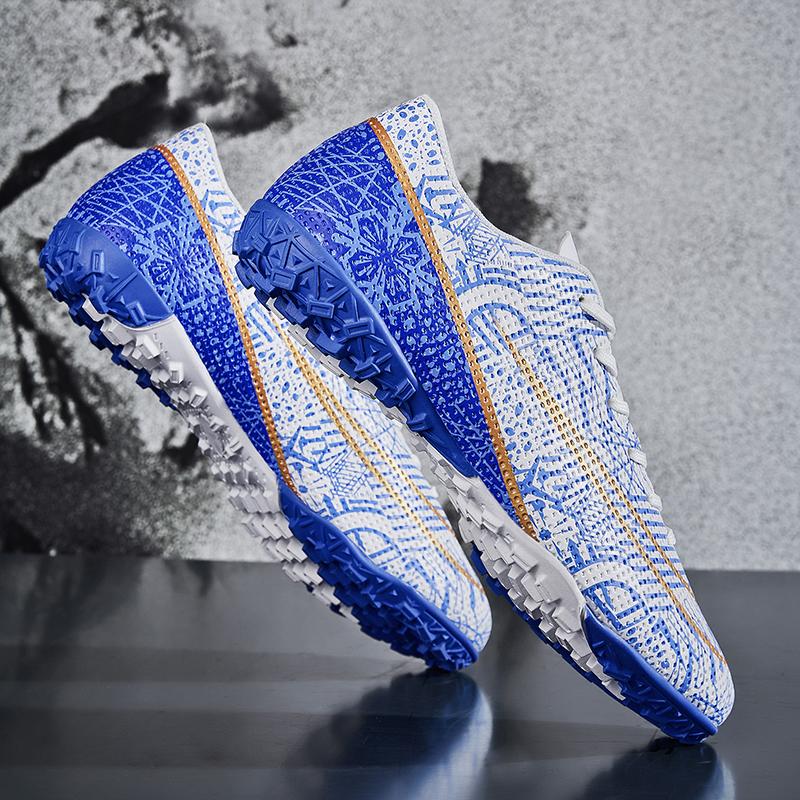 Men Soccer Shoes Kids Football Boots Women Professional Soccer Cleats Antiskid Low Top TF/FG Athletic Sports Football Shoes