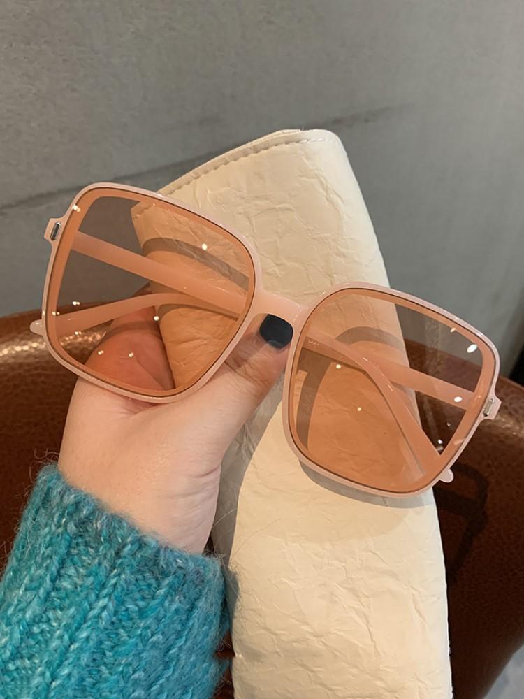 Oversized Trendy Designer Style Style Rectangular Sun Glasses Glasses Ladies Vintage Classic Gradient Sun Eyeglasses Female Clear Lens Black White