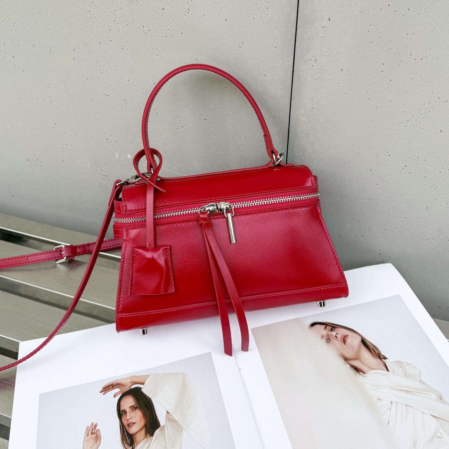 

Маленькая и нишевая дизайнерская большая кожаная сумка женская 2025 новый стиль простая темпераментная сумка через плечо на одно плечо 23x6x14cm вино красного