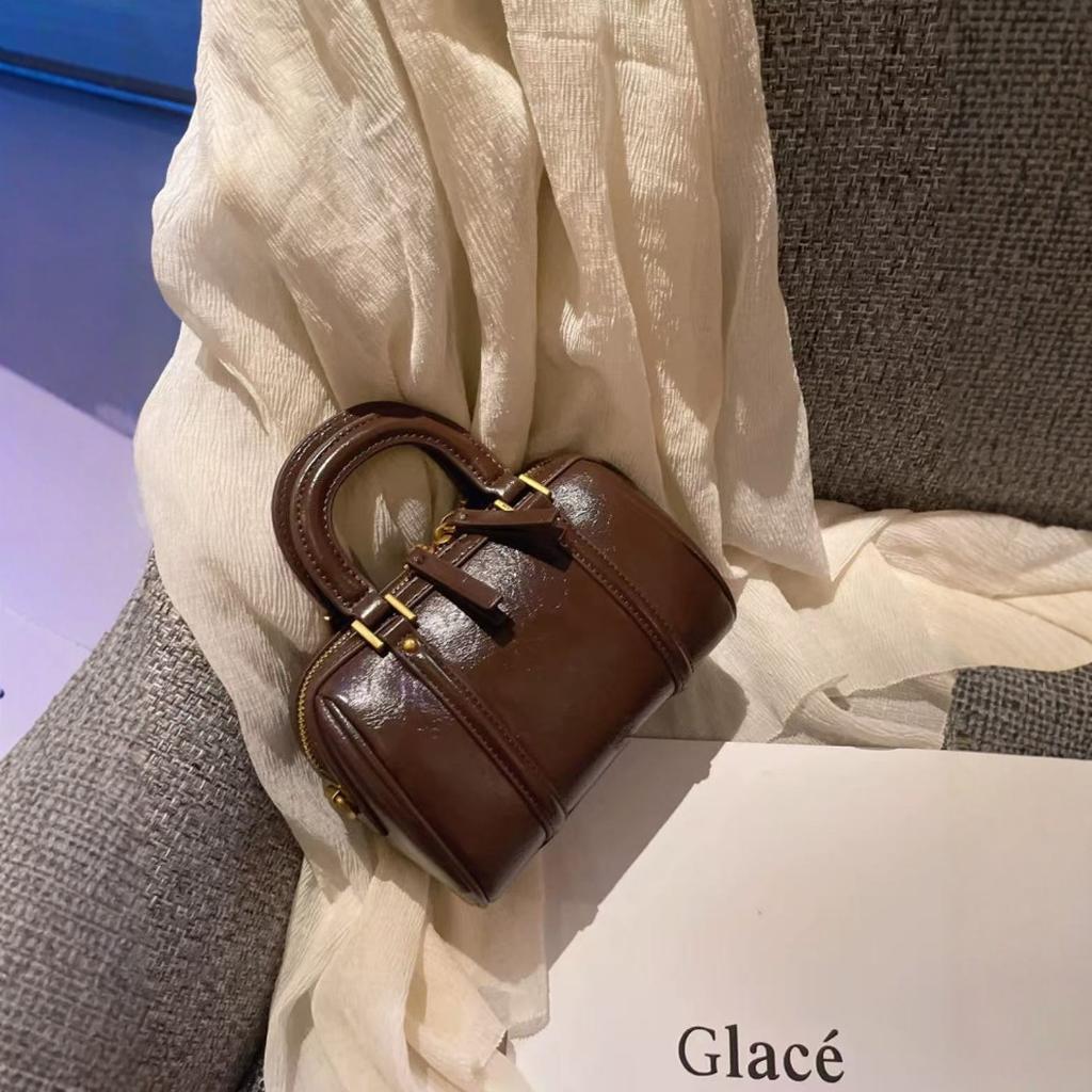 This year's popular niche exquisite portable Boston bag women's 2024 new retro fashion shoulder messenger bag