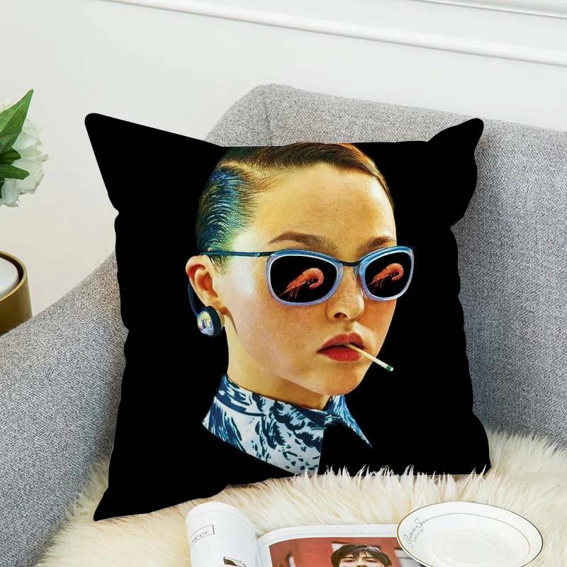 T-Toiletpaper Magazine Cushion Cover 40X40 Decorative Pillow Covers For Sofa Pilow Cases Pillowcases 50X50 Cushions Home Decor