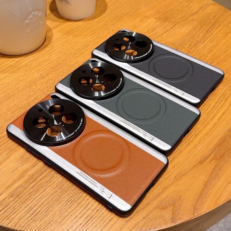 For vivo X200 Pro 5G Magnetic Case Splicing Color PC + PU Leather Phone Back Cover