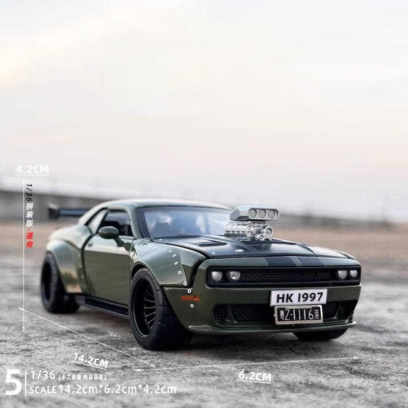 1/36 Dodge Challenger SRT Jailbreak Assembled Version Alloy Car Diecasts & Toy Vehicles Car Model Model Car Toy for Children