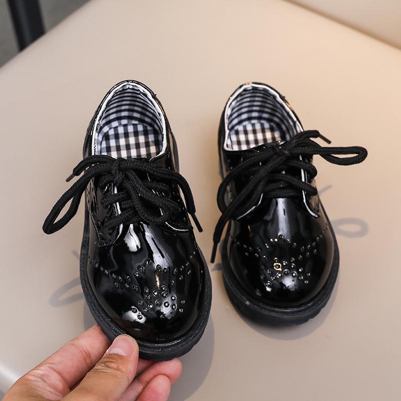 New children s leather shoes, student performance shoes, lace-up fashion girls patent leather single shoes, children s shoes, boys leather shoes 21Inner Length13.5cm чёрный