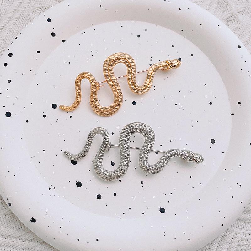 High-End European and American Snake Brooch: Stylish, Unisex, Trendy Cold Style Pin