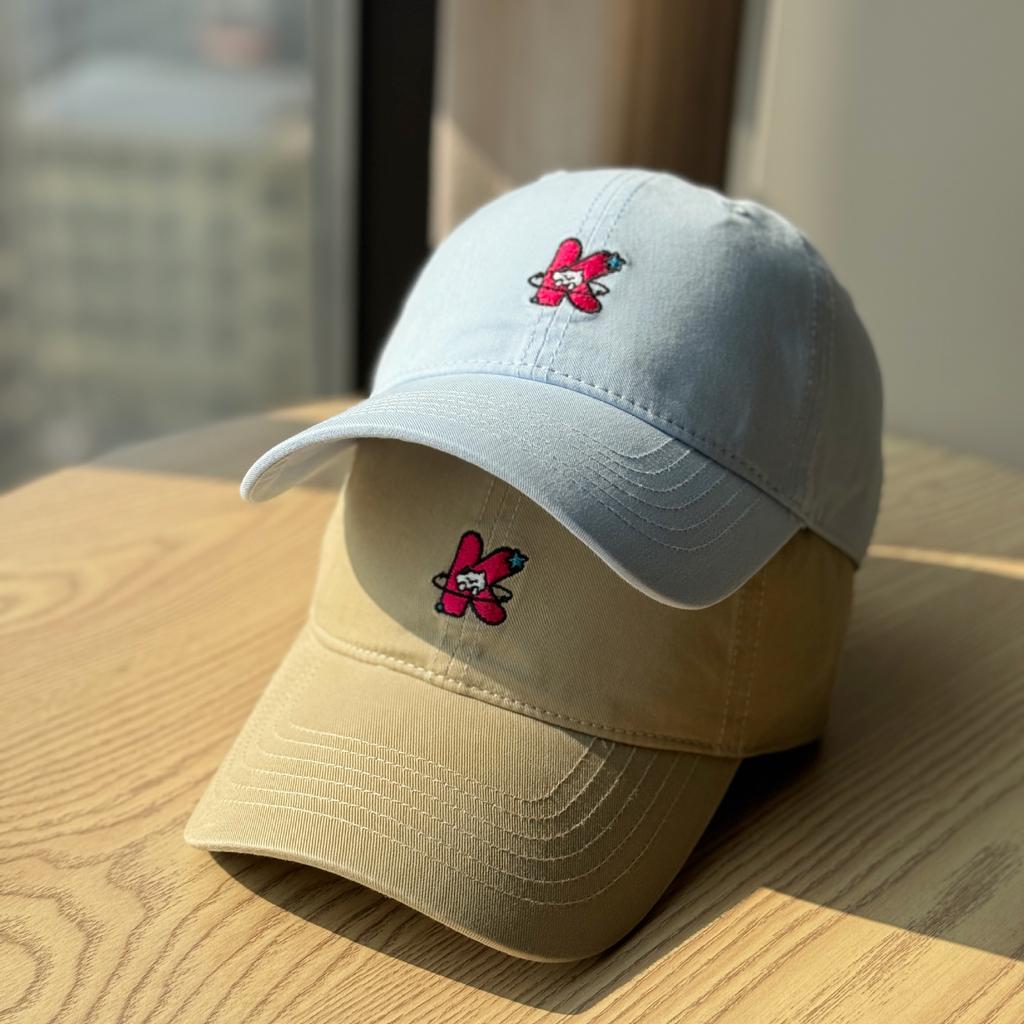 Koreanischer Stil Frühling und Sommer Weiches Oberteil Buchstabendruck K Bestickte Baseballkappe für Herren, Trendiger Outdoor-Sport Sonnenschutz, Gesichtsformend Lässig