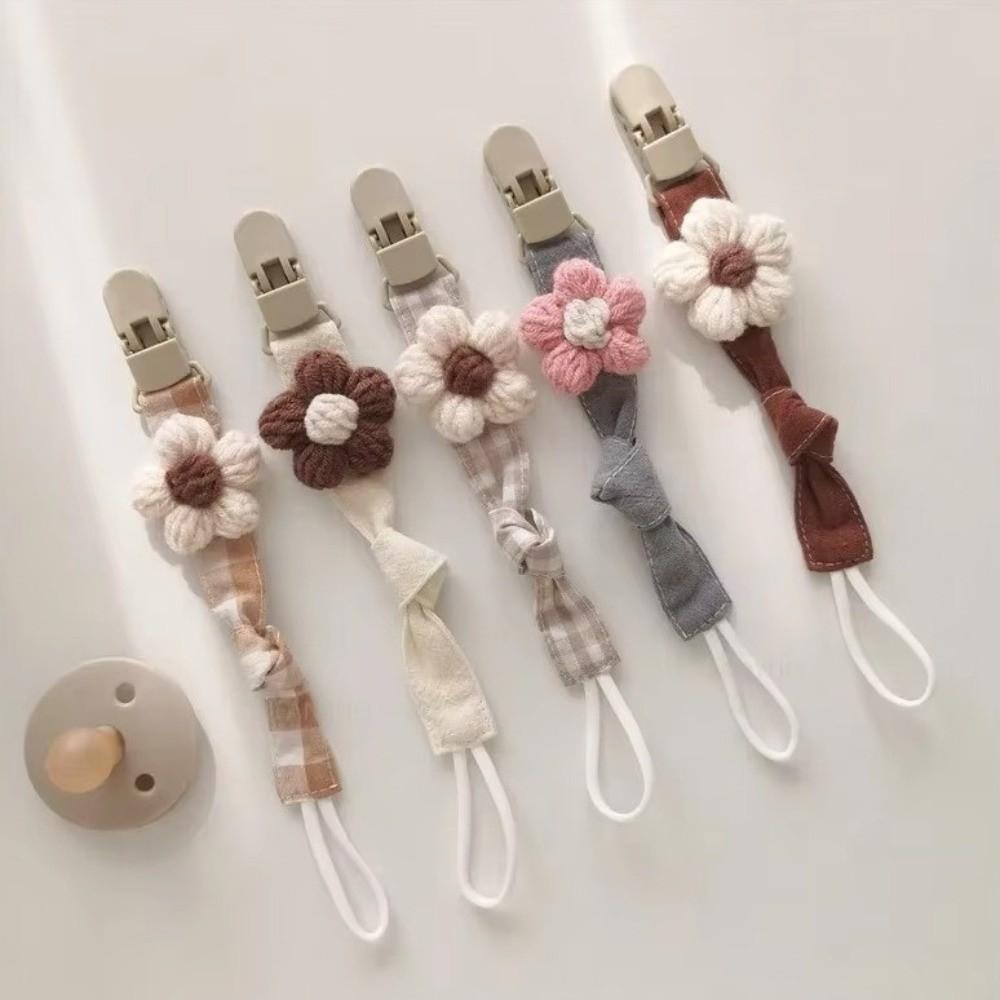 Cute Flower Dummy Nipple Holder Plastic Embroidery Pacifier Clips Baby Pacifier Chain Newborn