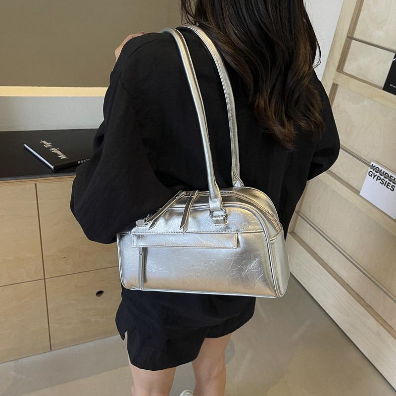 Autumn texture women's underarm bag new fashion pillow bag simple large capacity shoulder commuter women's bag tide