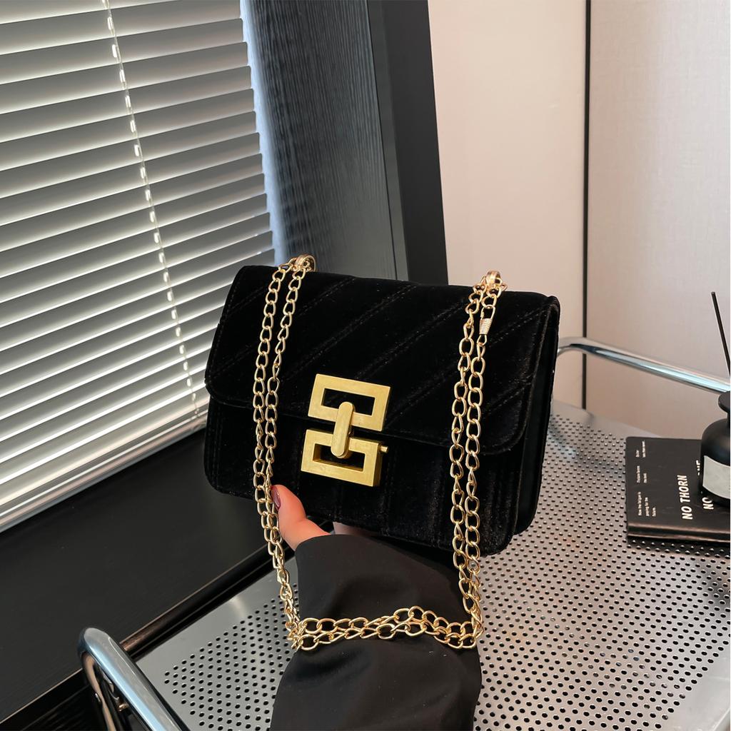 Vintage Crossbody/Shoulder Bag Velvet Twist Lock Flap Closure & Chain Strap Perfect for Commuting & Daily Use