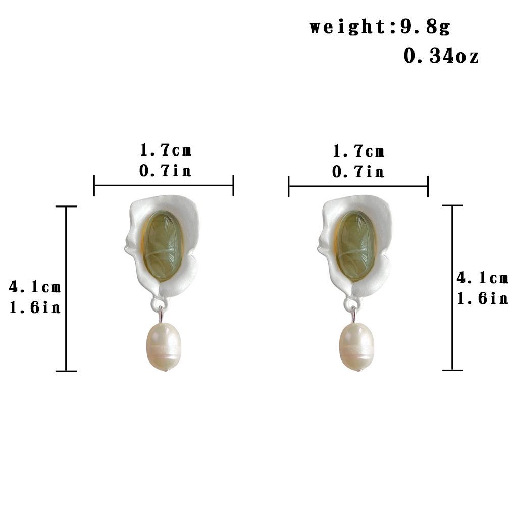 

High-End Irregular Freshwater Pearl Earrings: Elegant European-American Design
